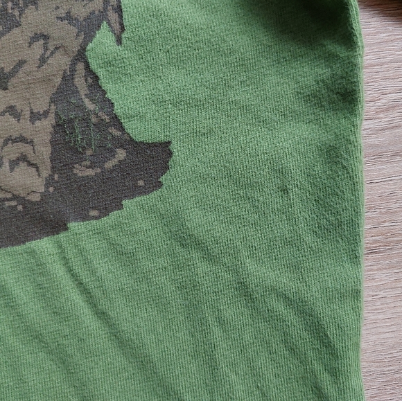 2010 (v)guc Crazy 8 Wooly Mamouth tee - Picture 6 of 9